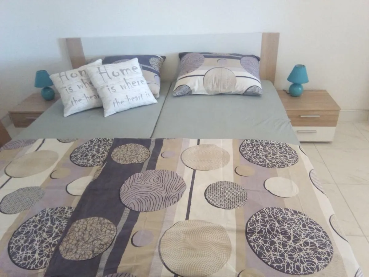 Apartmani Fran Vir 0*,  Croatia