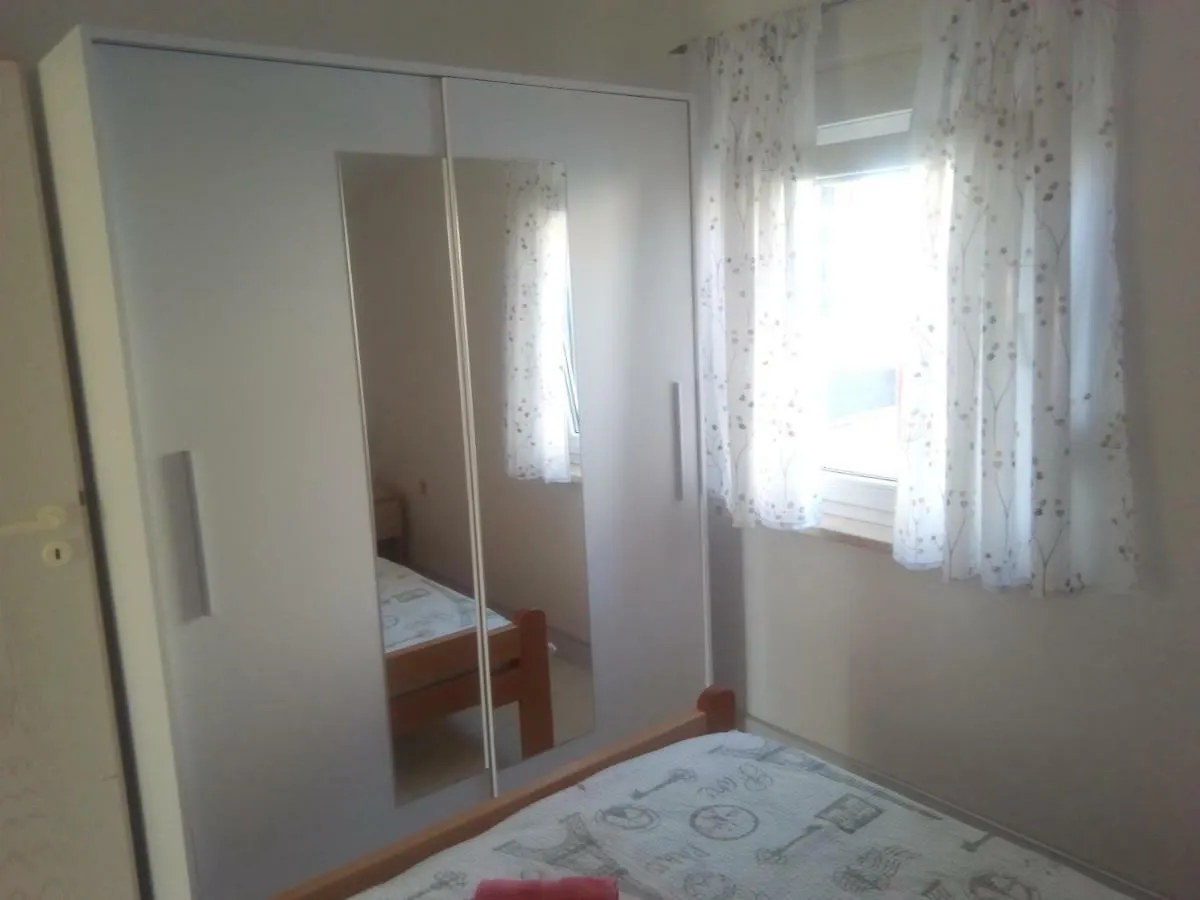 Apartmani Fran Vir