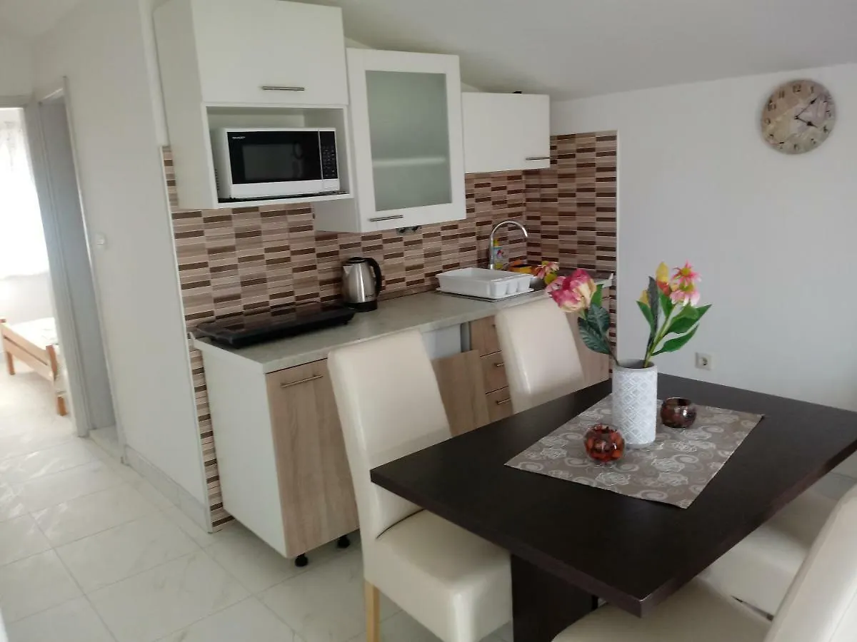 Apartmani Fran Vir