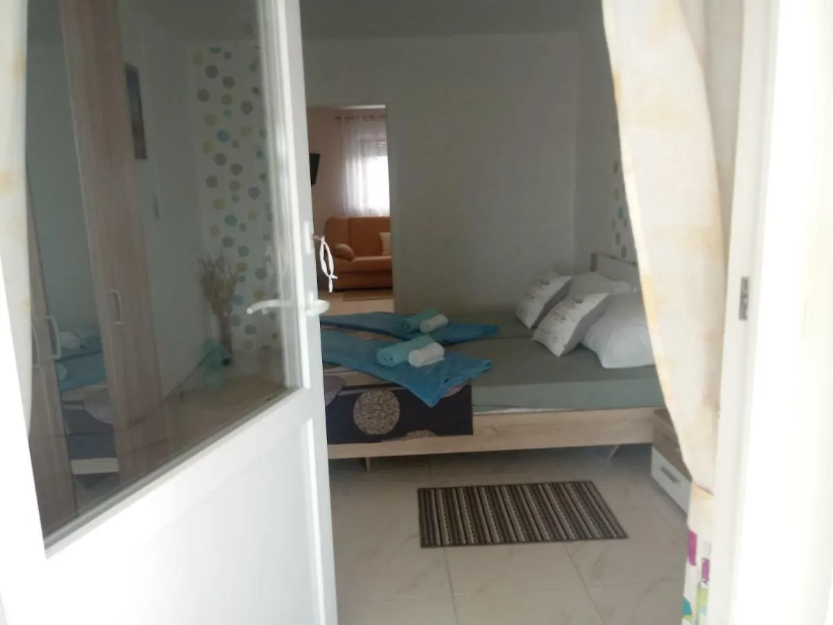 Apartmani Fran Vir